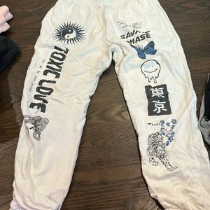 Adika savage love white sweatpants size L